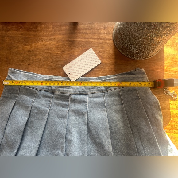 Wildcat pleated denim mini skirt with built in shorts NWT- size M -B - Picture 10 of 10